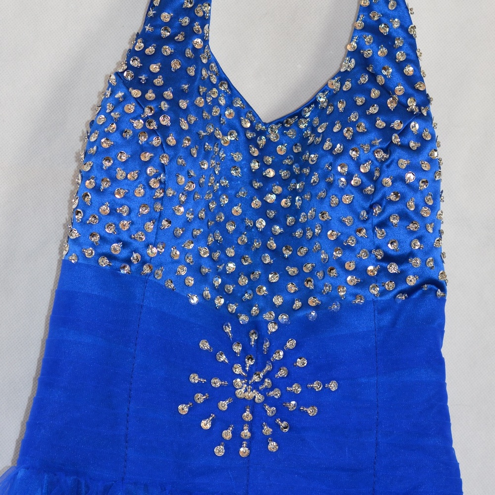 Prom/Formal Dress Tulle/Sequins/beads SZ 0-2 NWOT